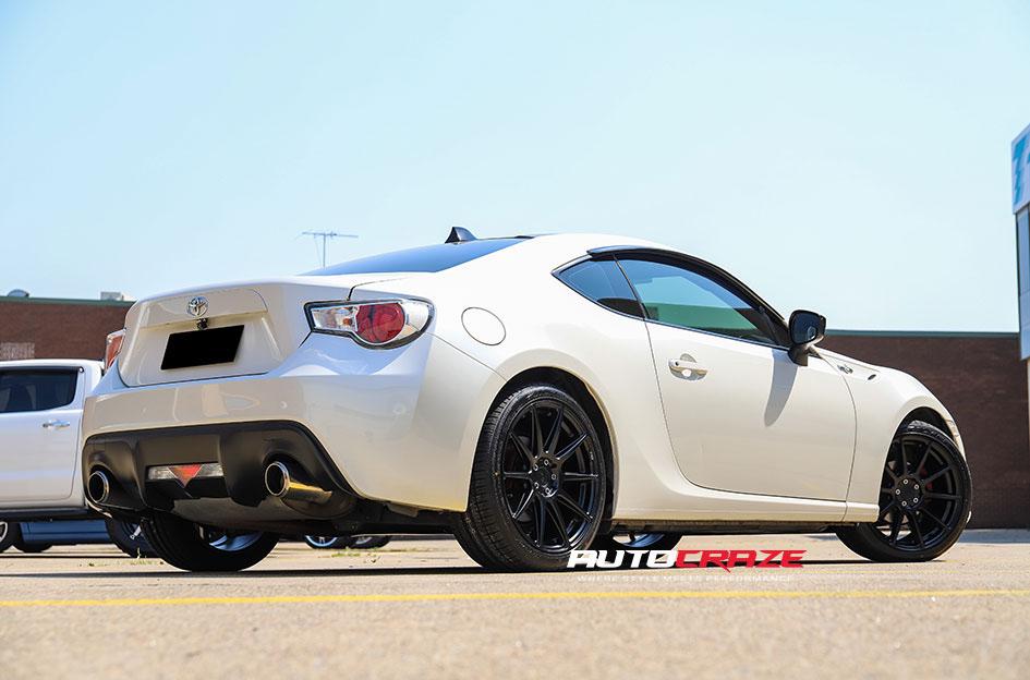TOYOTA 86 ESSEN SATIN BLACK